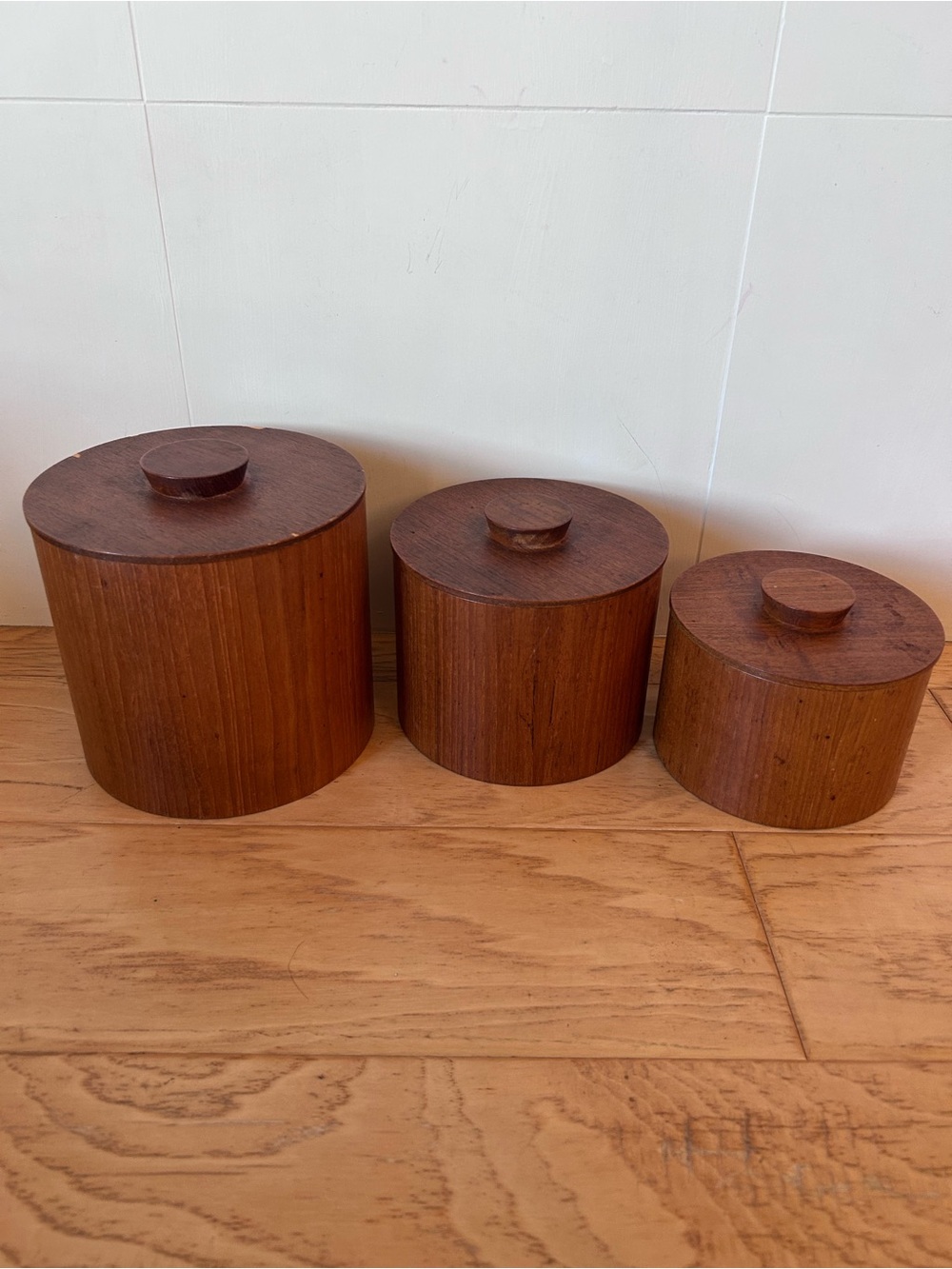 Vintage Nesting Canisters & Lids 3 Brown Wood Tea Storage
